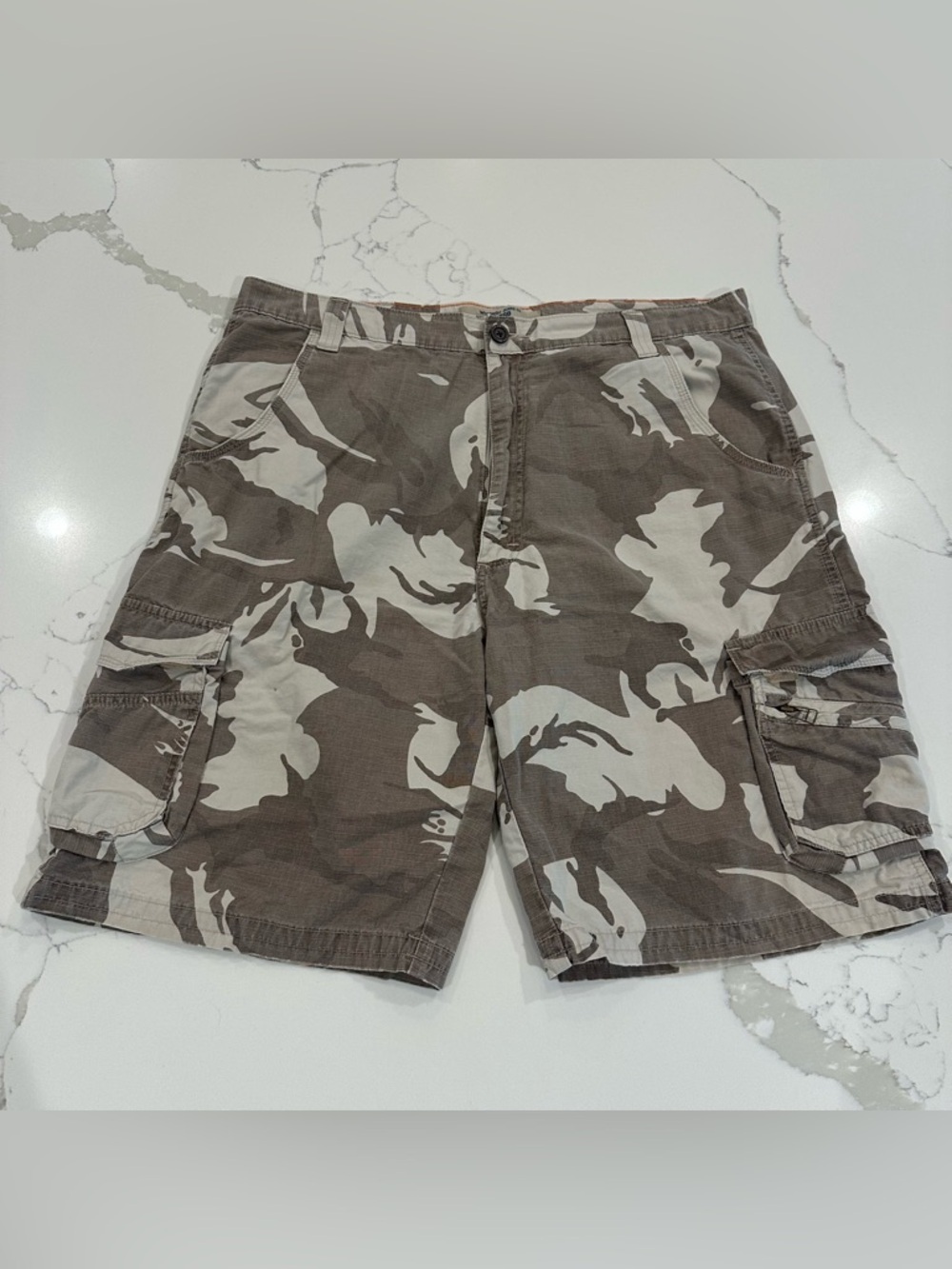 Wrangler Jeans Co Cargo Shorts Mens 36 Camouflage Camo Summer Hiking Outdoor